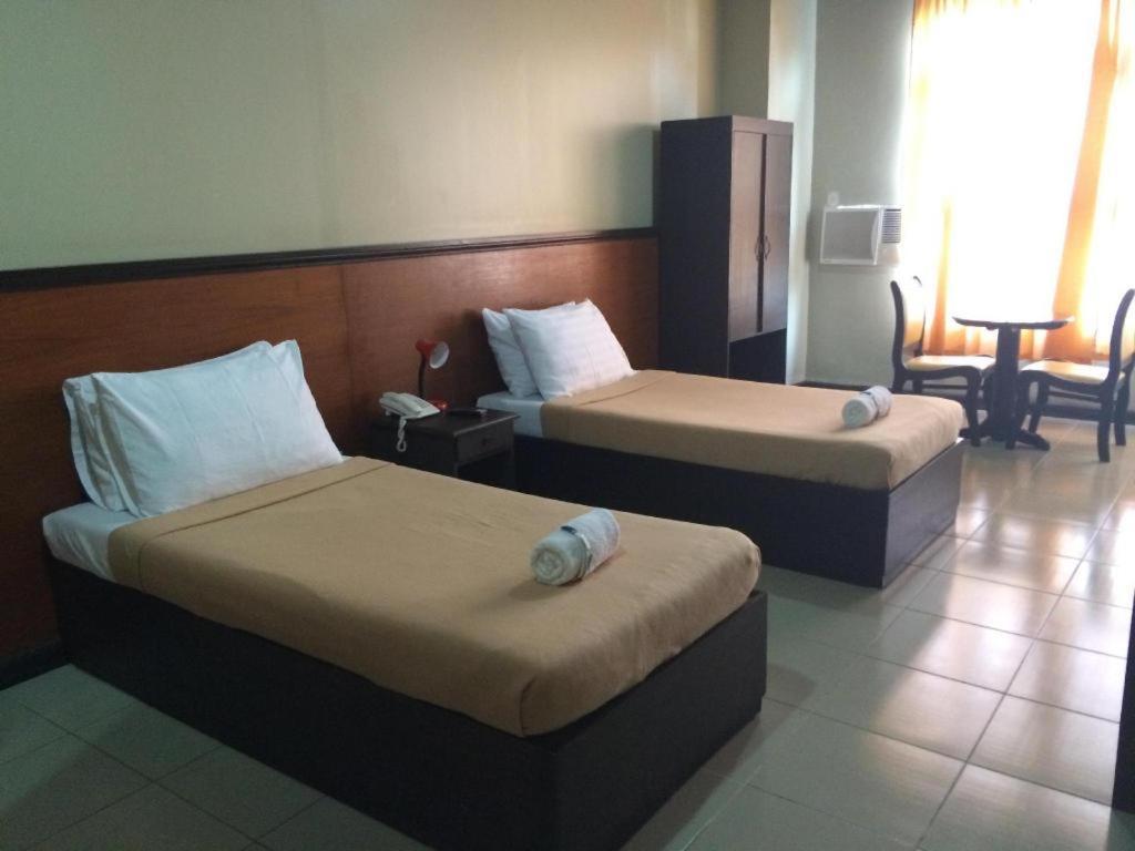 Ati-Atihan Festival Hotel Kalibo Bagian luar foto