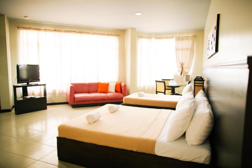 Ati-Atihan Festival Hotel Kalibo Bagian luar foto