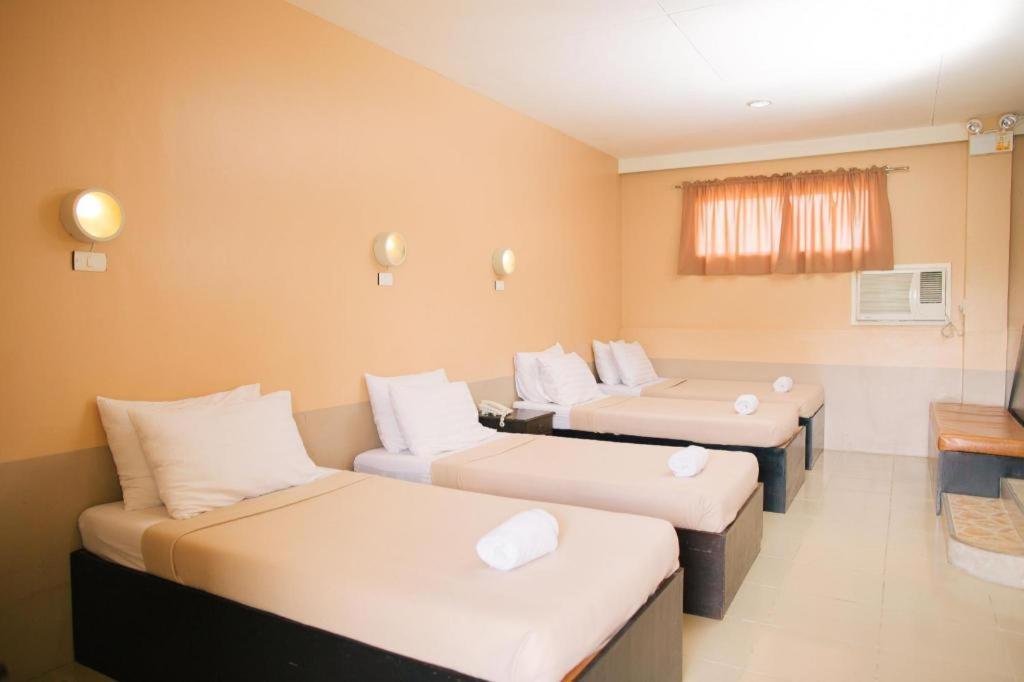 Ati-Atihan Festival Hotel Kalibo Bagian luar foto